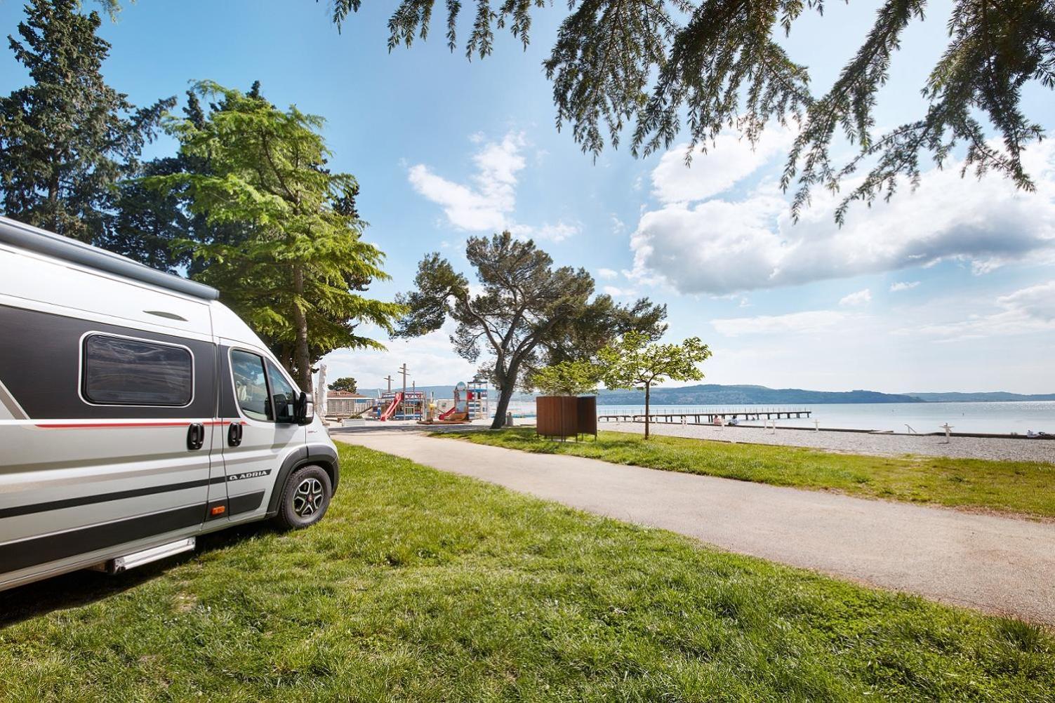 Camping Adria Ankaran - Pitches Eksteriør billede