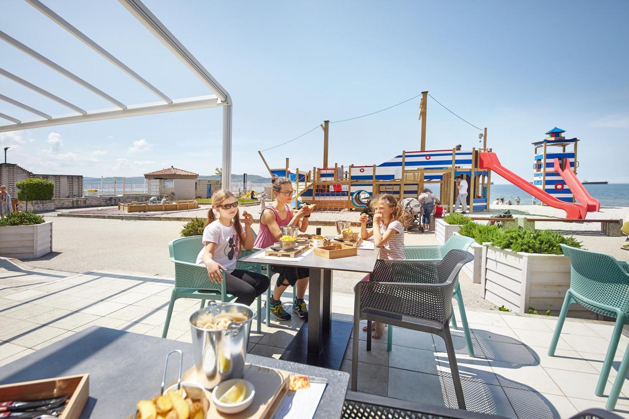 Camping Adria Ankaran - Pitches Eksteriør billede